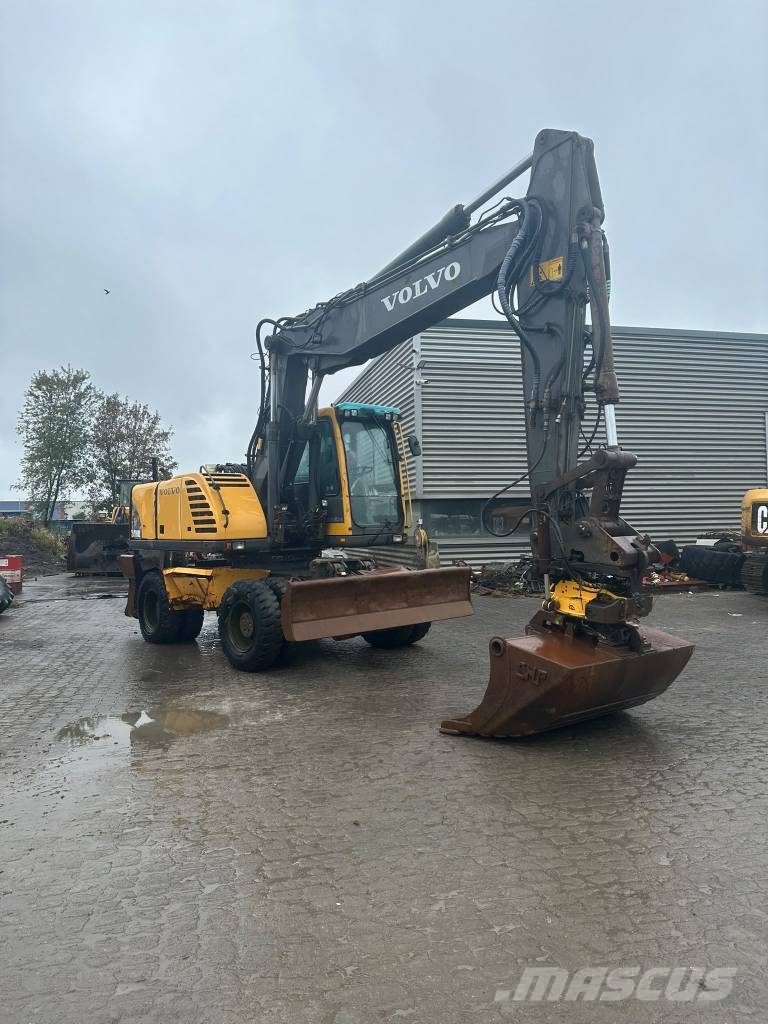 Volvo EW180B Колёсные экскаваторы