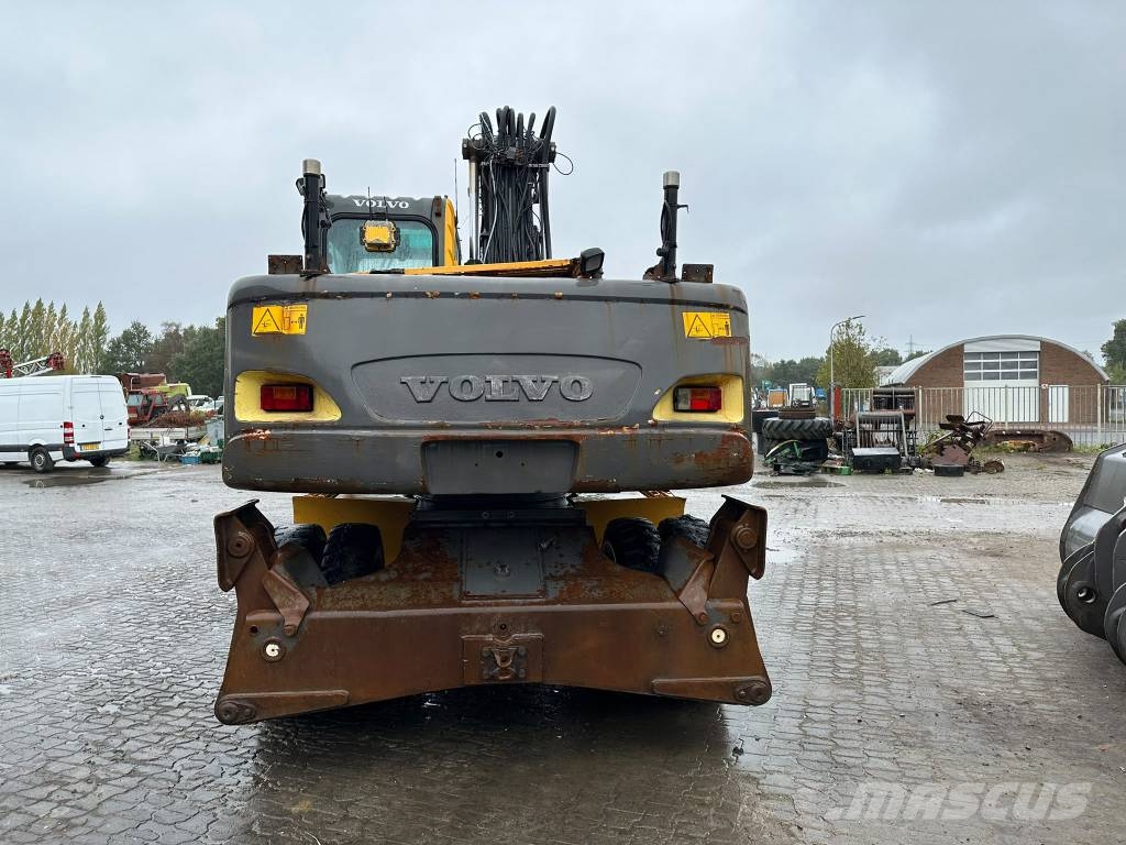 Volvo EW180B Колёсные экскаваторы