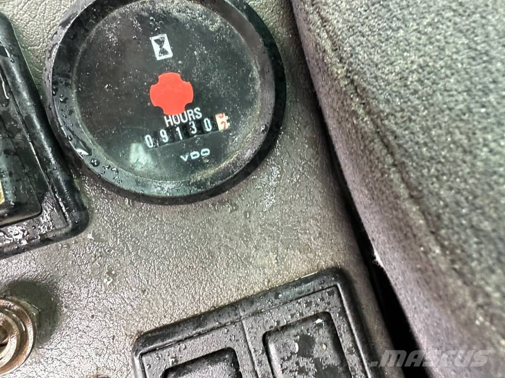 Volvo EW180B Колёсные экскаваторы