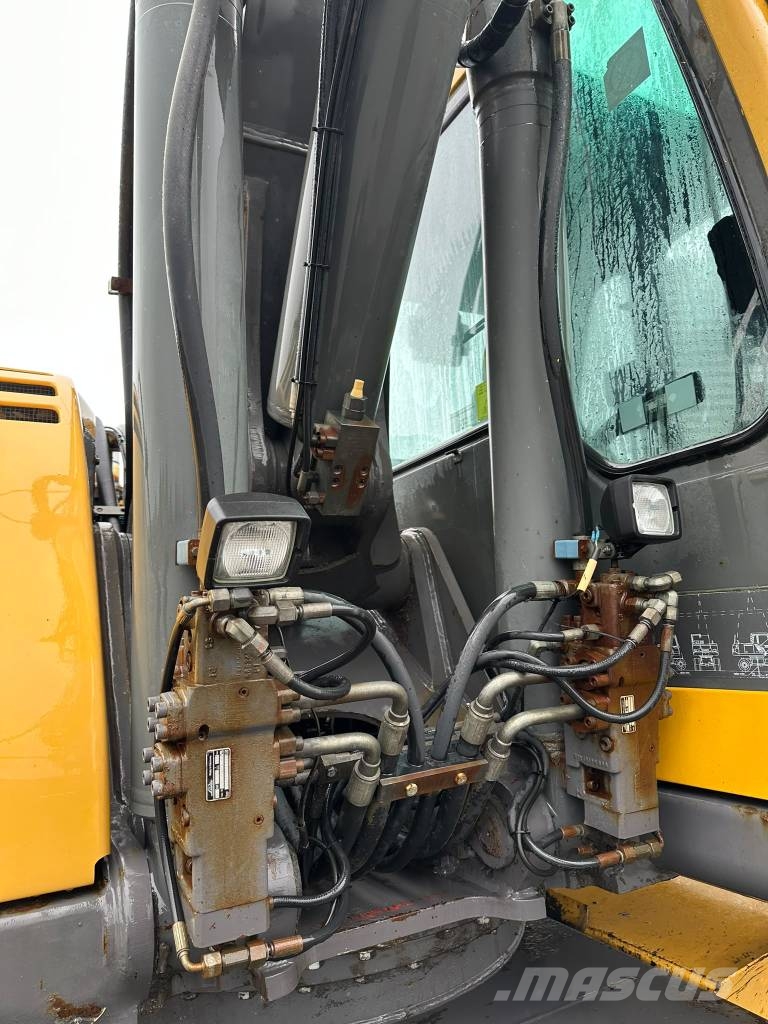 Volvo EW180B Колёсные экскаваторы