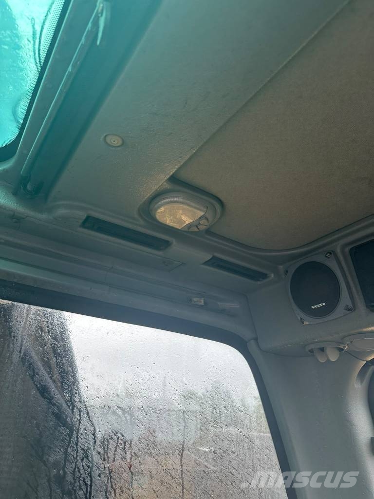 Volvo EW180B Колёсные экскаваторы