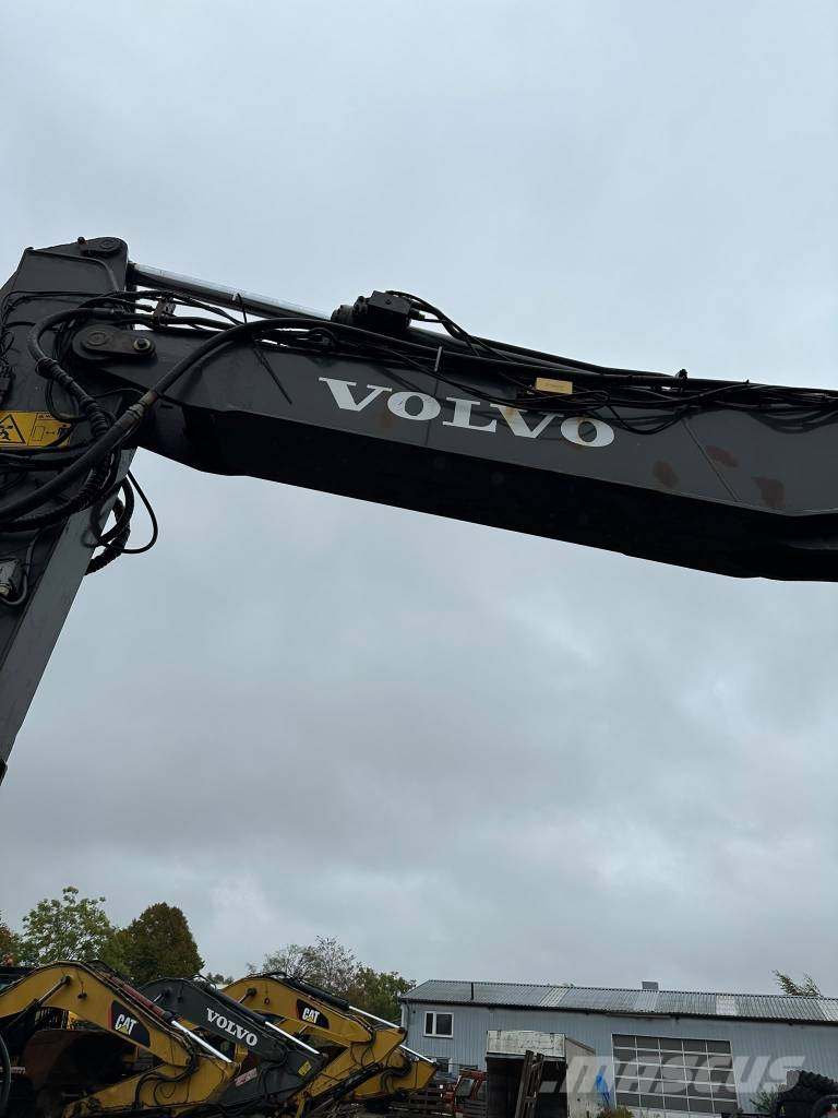 Volvo EW180B Колёсные экскаваторы