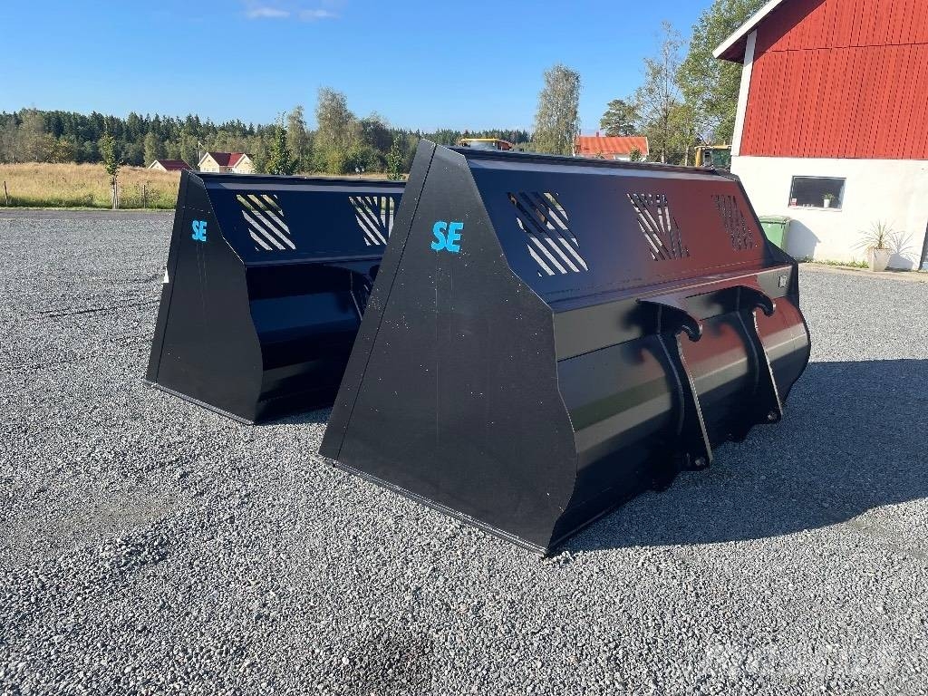 SE Equipment Lättmaterialskopor / Snöskopor rejäla 5,6,7 kubik Buckets