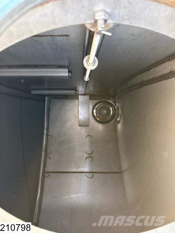 Mercedes-Benz Actros 1853 EURO 6, Retarder, 10300 liter, 7 Comp, Säiliöautot