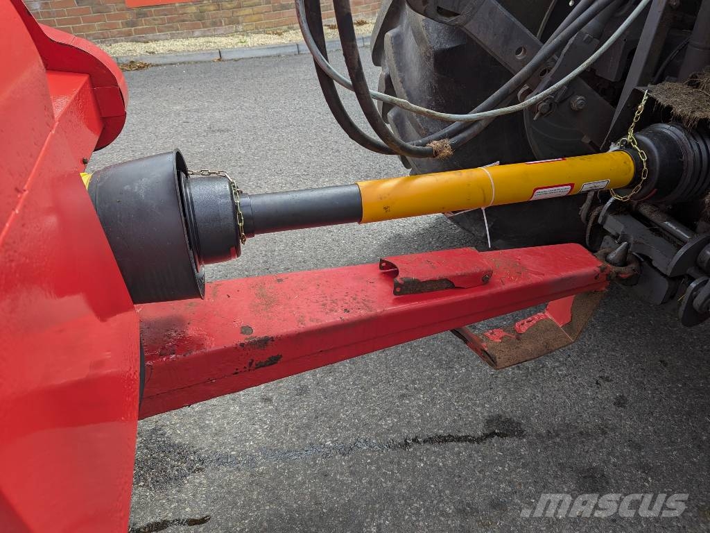TEAGLE TOMAHAWK 8100 Futtermischwagen