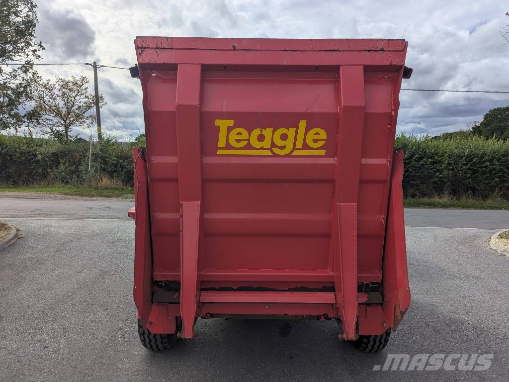 TEAGLE TOMAHAWK 8100 Futtermischwagen