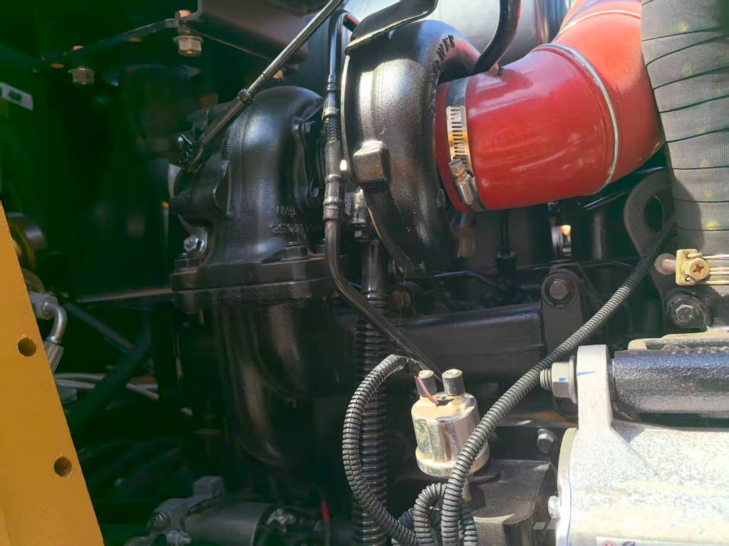 CAT 420 F Rovokopači