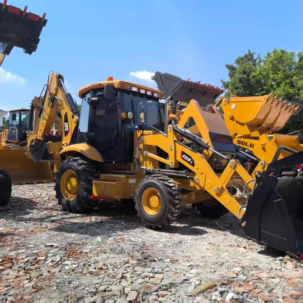 CAT 420 F Rovokopači