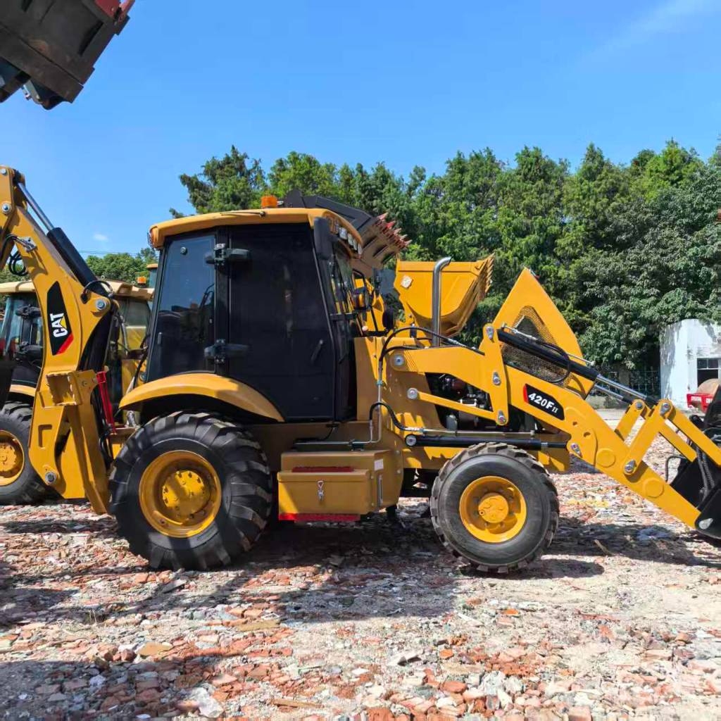 CAT 420 F Rovokopači