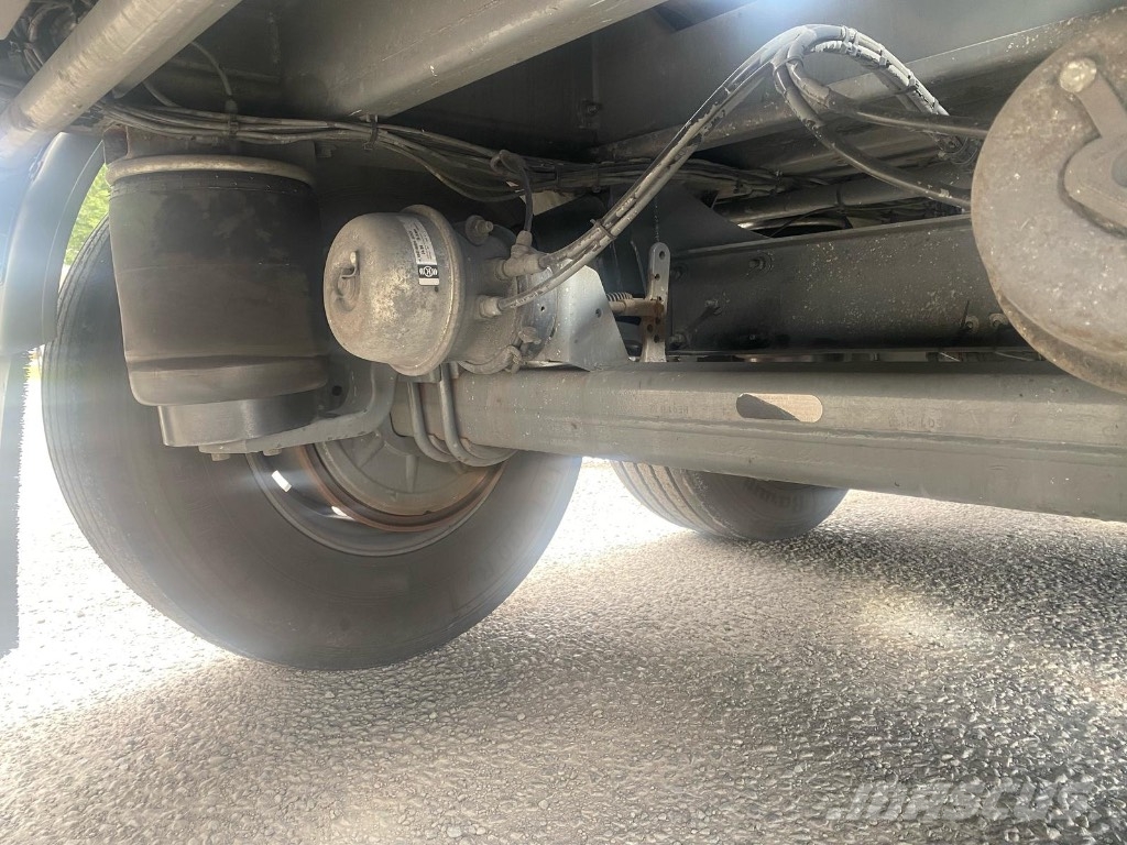 Spitzer SK2460CAL Tanktrailer