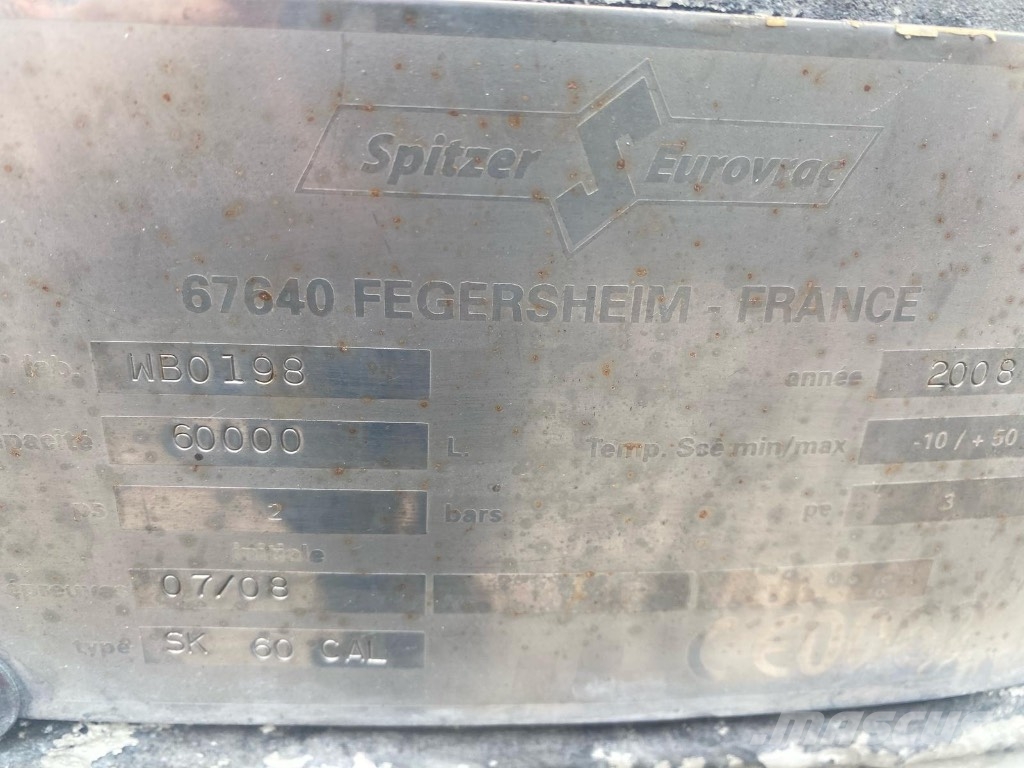 Spitzer SK2460CAL Tanktrailer