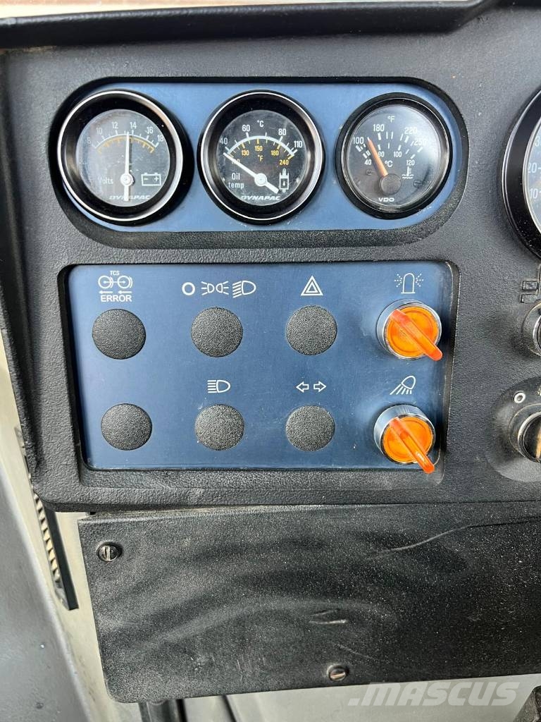 Dynapac CA 602 D ソイルコンパクター