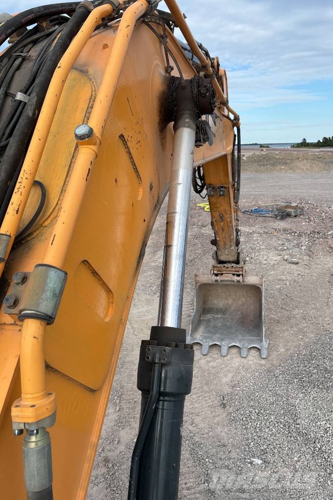 Hyundai HX 260 HW Inkl 3 skopor Bandgrävare