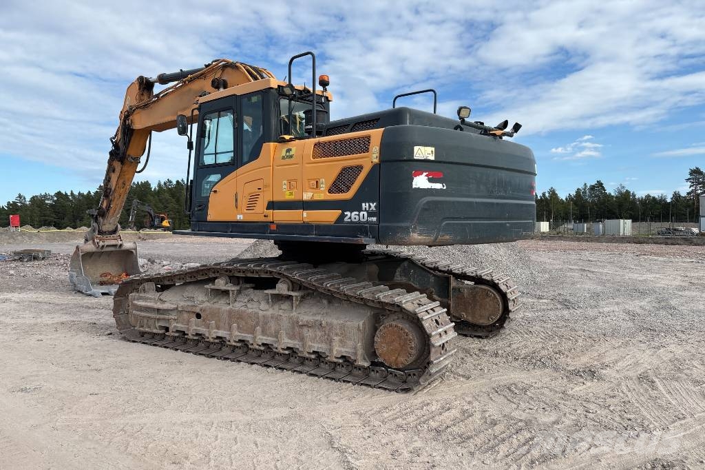 Hyundai HX 260 HW Inkl 3 skopor Bandgrävare