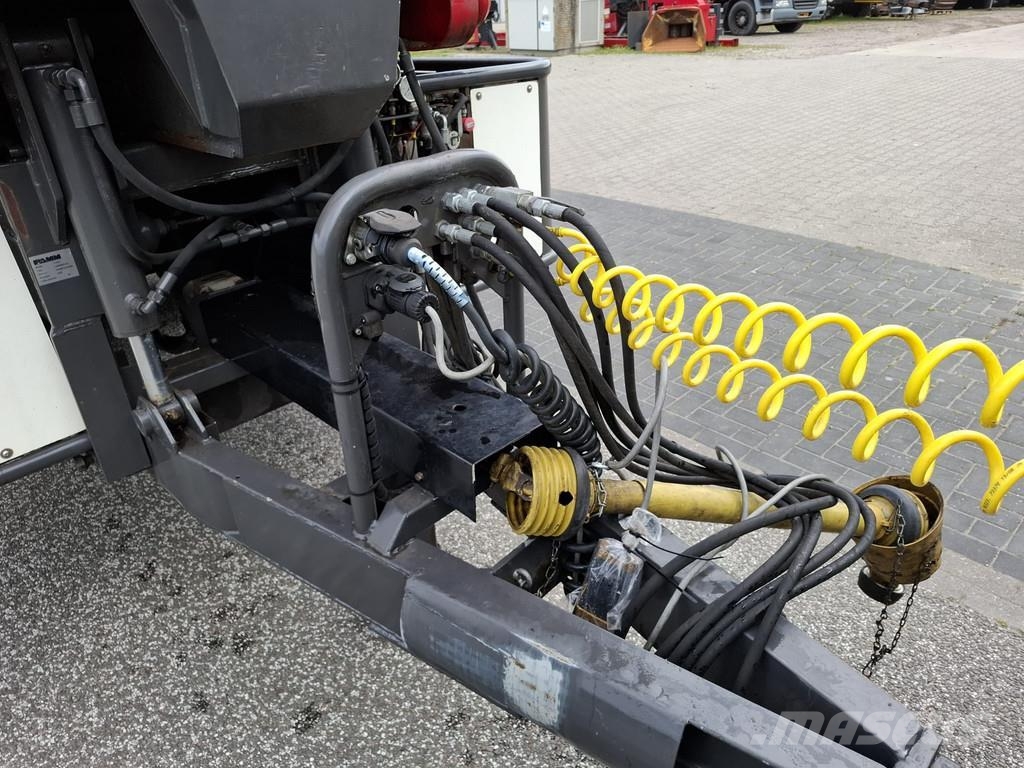  HAAKARM Carrier 24 Sonstige Landmaschinen