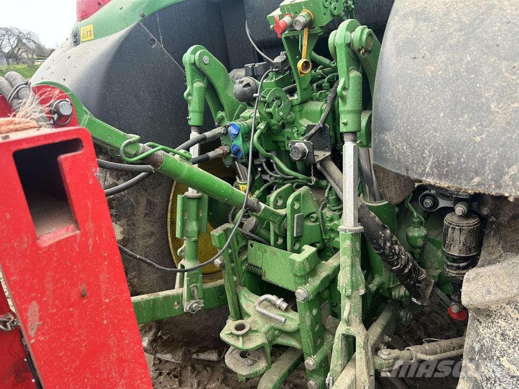 John Deere 6100 M Tractors