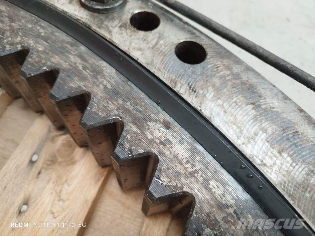 Ring Slew Bearing 20Y-25-28110 Komatsu PC 228 Motorer