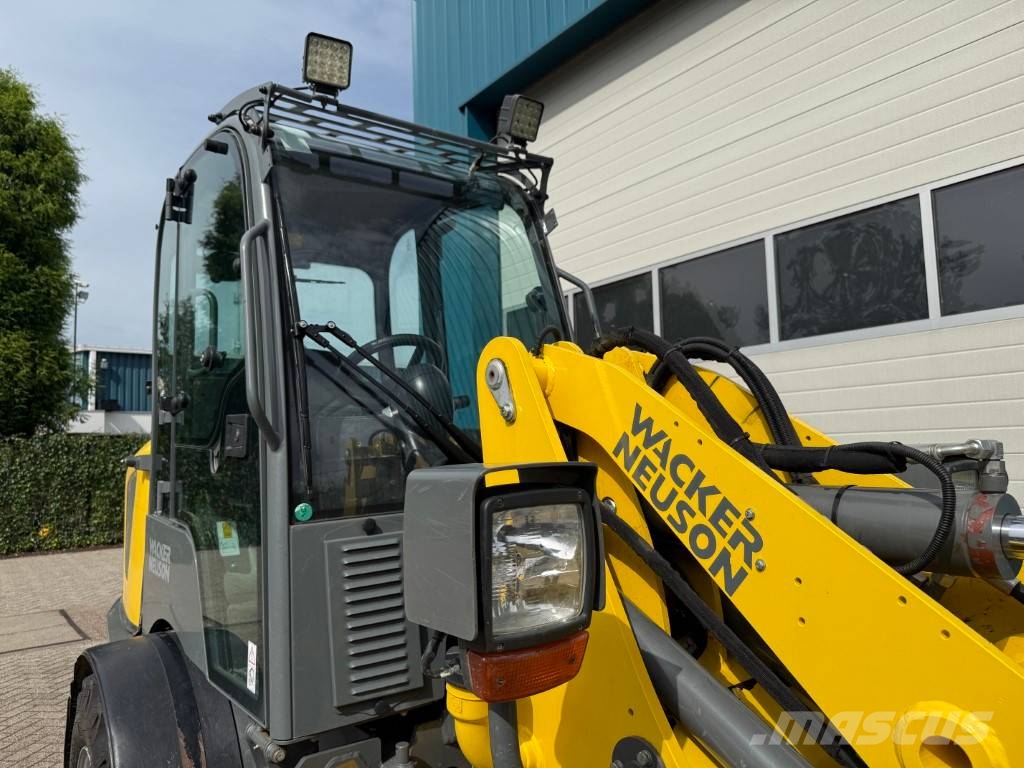 Wacker WL32 Incarcator pe pneuri