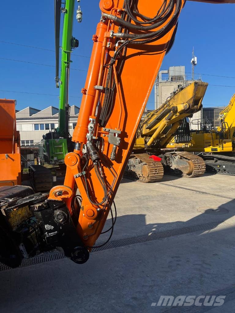 Komatsu PC 240 LC-11 Rupsgraafmachines