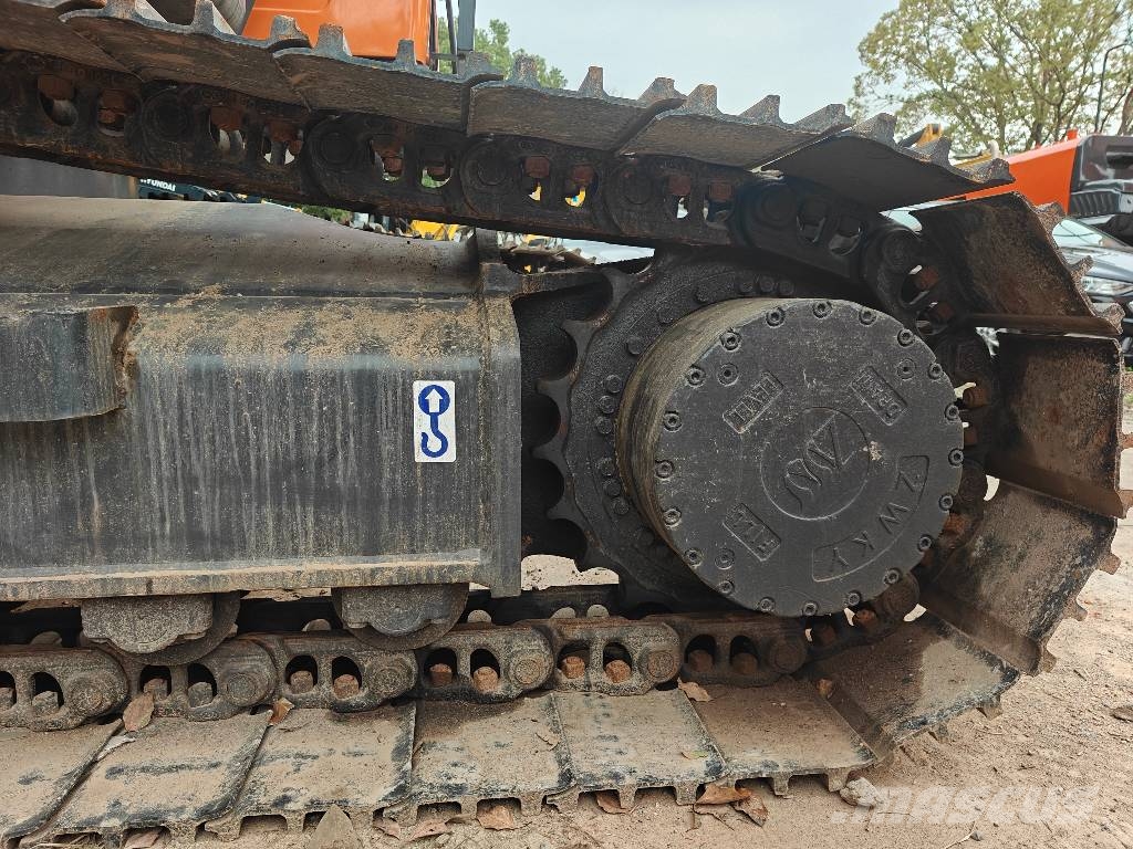 Doosan DX 225 LCA 履带挖掘机
