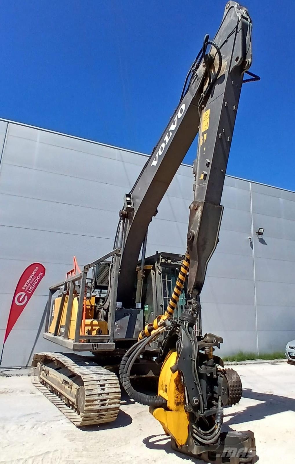 Volvo EC220 حفارات زحافة