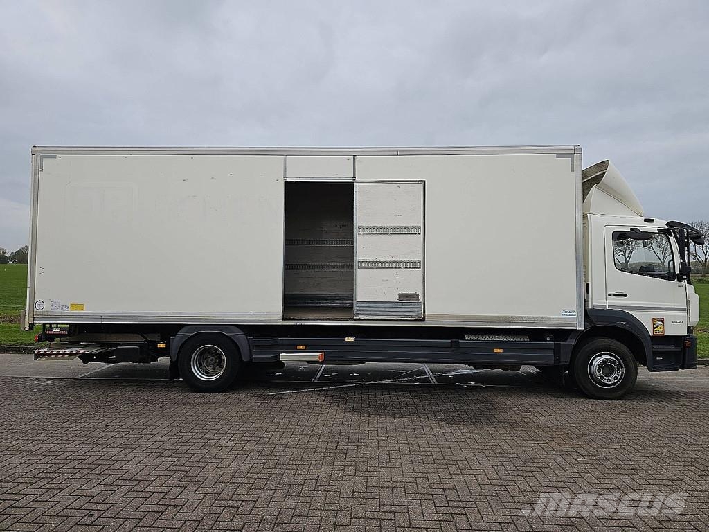 Mercedes-Benz ATEGO 1623 L Bakwagen Laadklep 16T Zijdeur Ondervo Kofferaufbau
