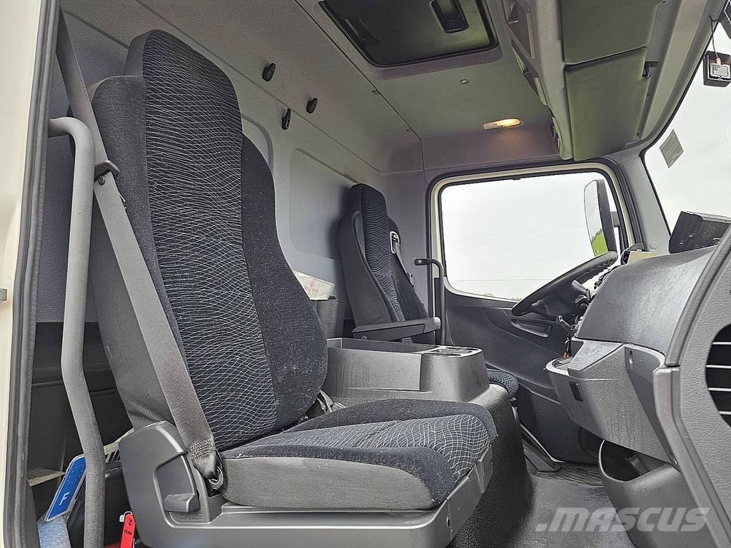 Mercedes-Benz ATEGO 1623 L Bakwagen Laadklep 16T Zijdeur Ondervo Kofferaufbau