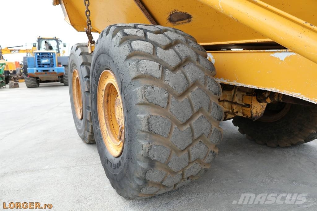 Bell B 30 E Camiones articulados