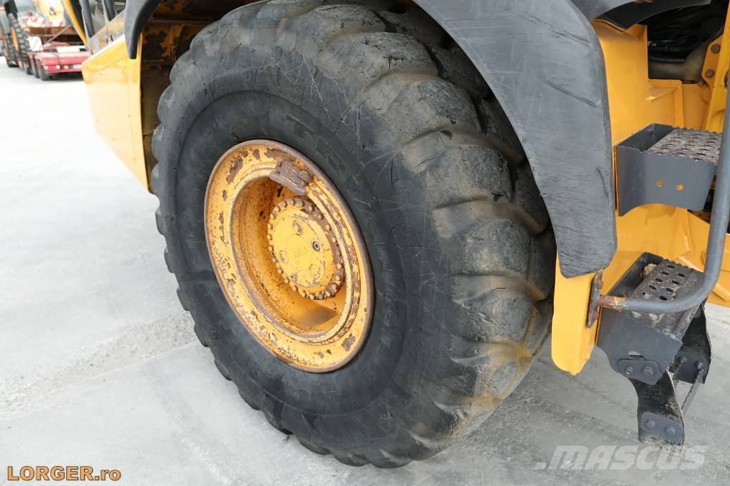 Bell B 30 E Camiones articulados
