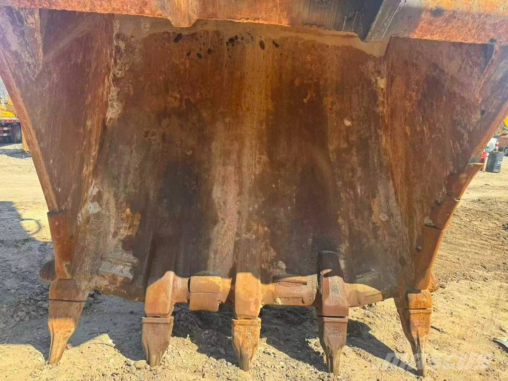 CAT 395 Materialumschlag