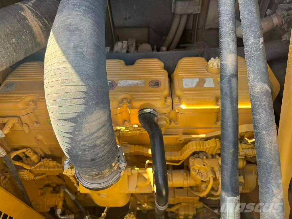 CAT 395 Materialumschlag