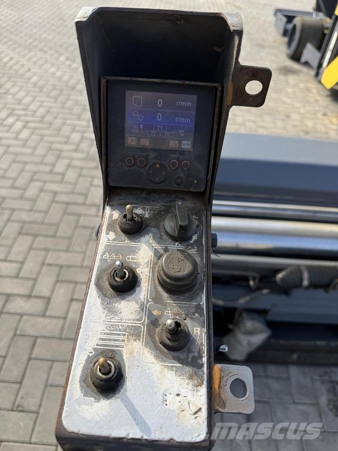 Sumitomo HA 60W-8 Strassenfertiger