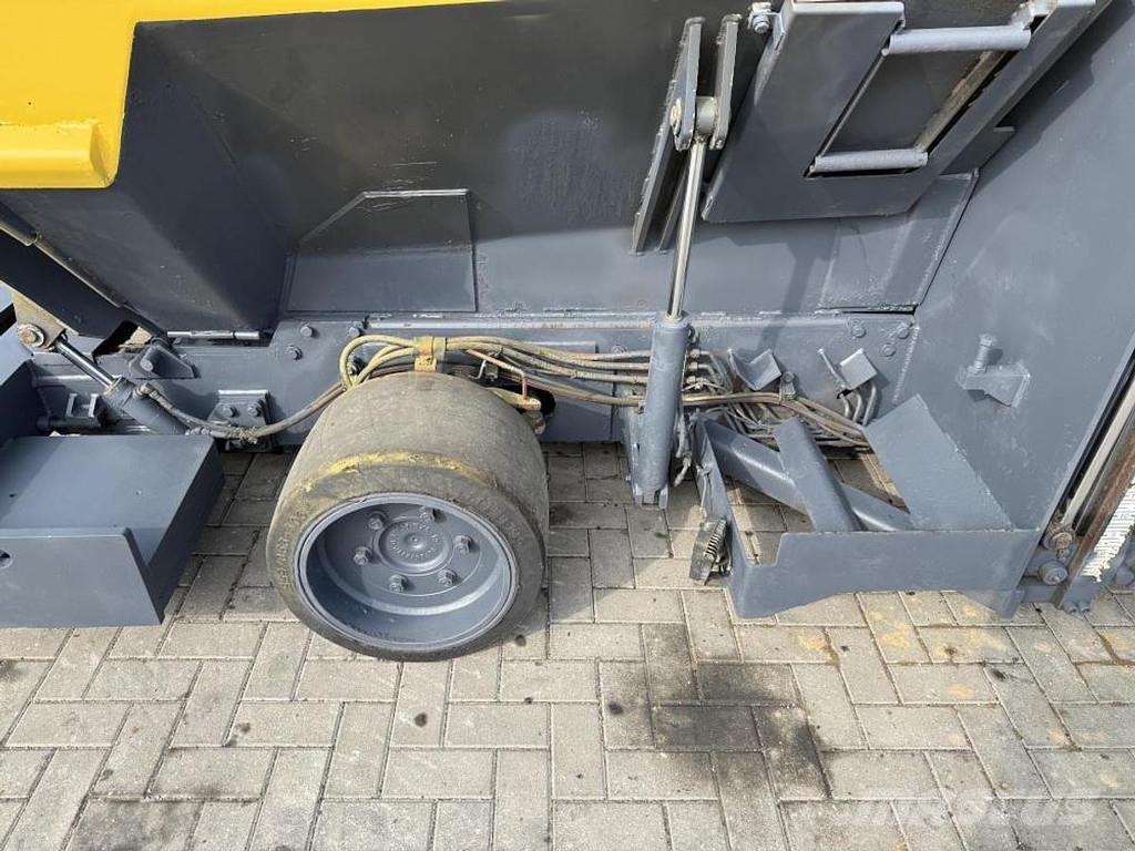 Sumitomo HA 60W-8 Strassenfertiger