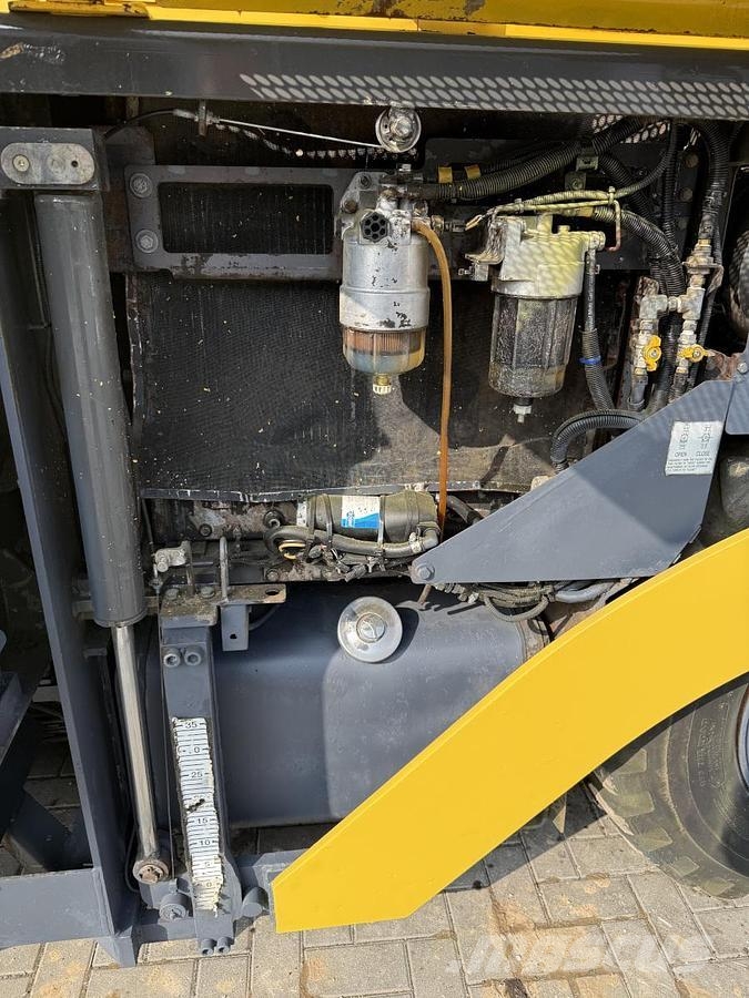 Sumitomo HA 60W-8 Strassenfertiger