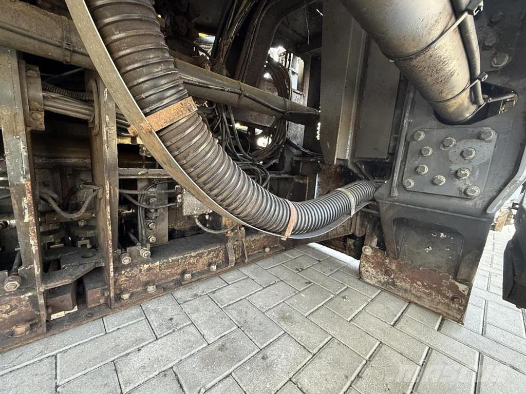 Sumitomo HA 60W-8 Strassenfertiger