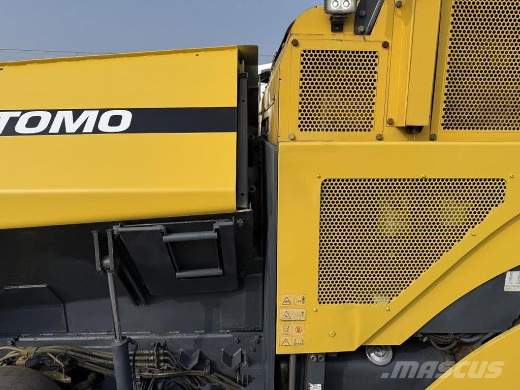 Sumitomo HA 60W-8 Strassenfertiger
