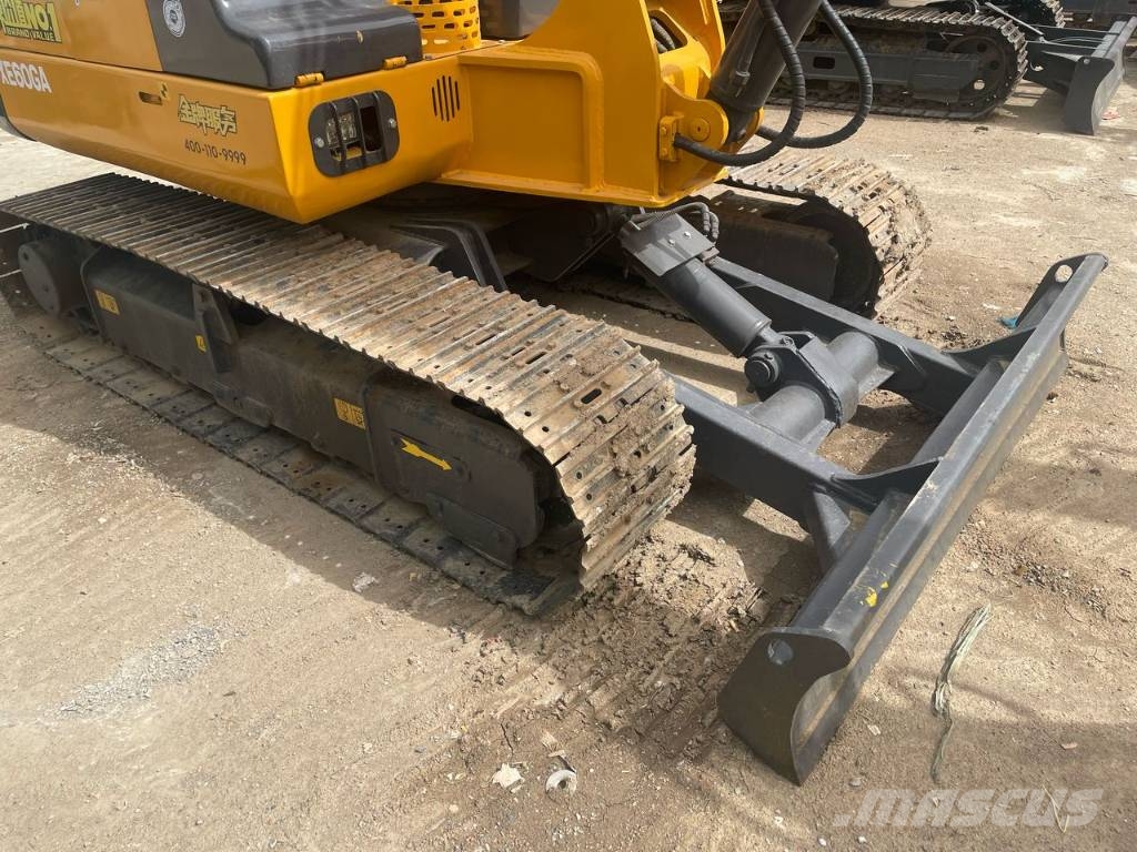 XCMG XE 60 DA 小型挖掘机