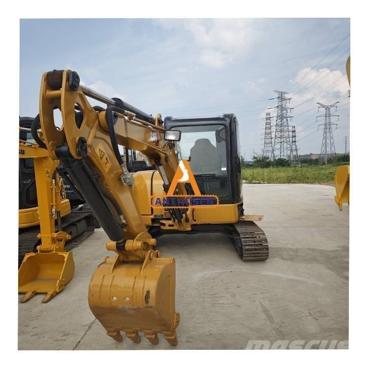 CAT 303.5 E CR 小型挖掘机