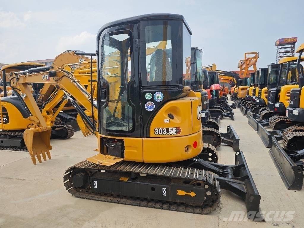 CAT 303.5 E CR 小型挖掘机