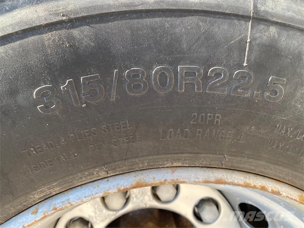 Renault Premium VIN 223 وحدات الجر