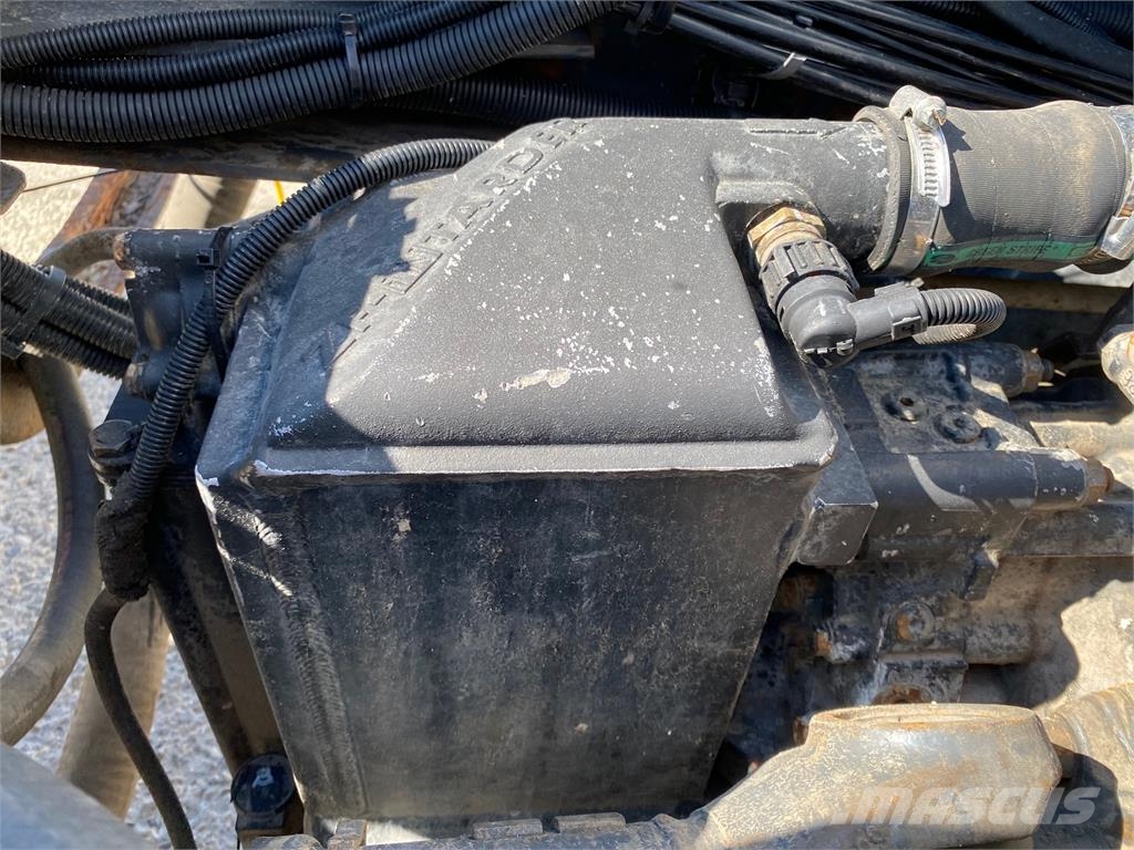 Renault Premium VIN 223 وحدات الجر