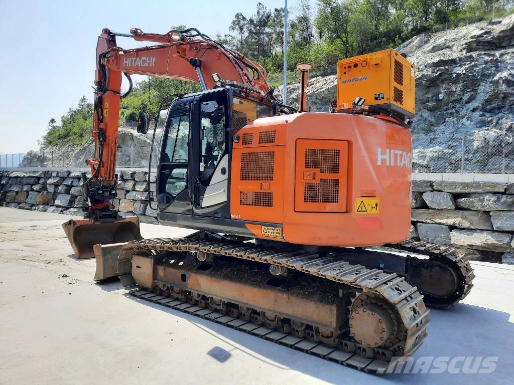 Hitachi ZX225USLC-6 Blade Crawler excavators