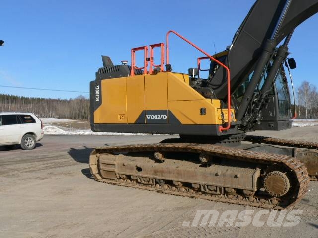 Volvo EC 300 EL Roomikekskavaatorid
