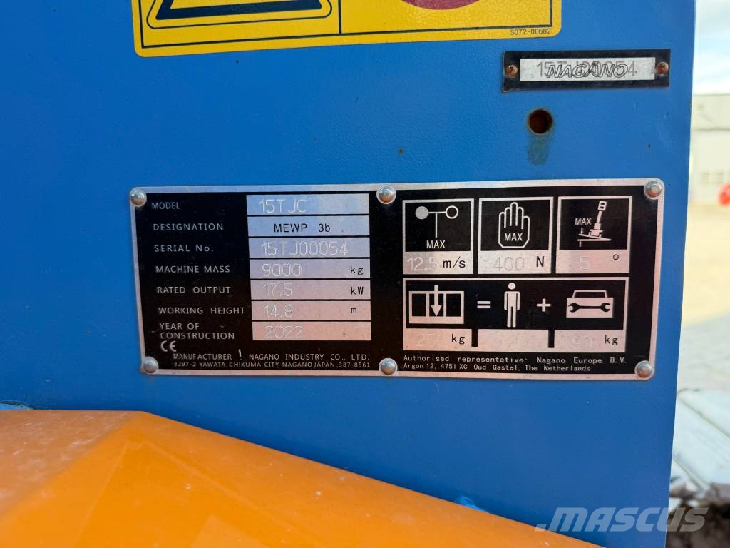 Nagano 15 TJC Plataformas con brazo de elevación telescópico
