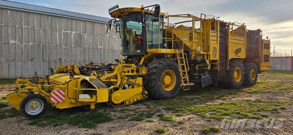 Ropa Tiger Beet harvesters