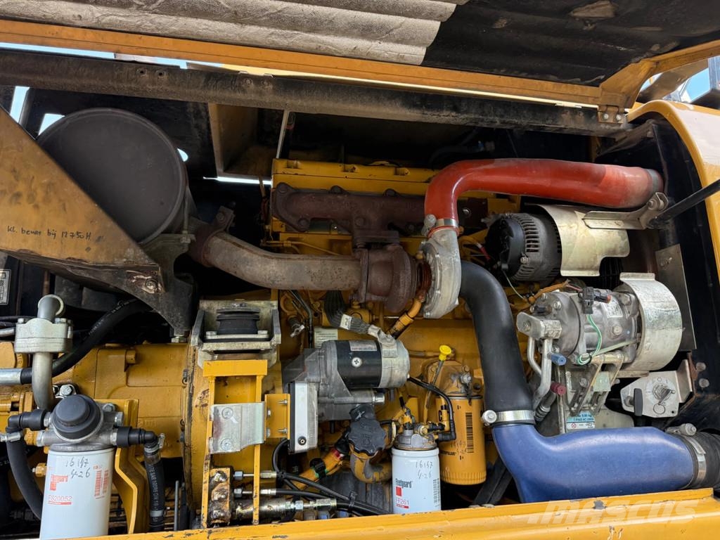 CAT M315D Minigraafmachines < 7t