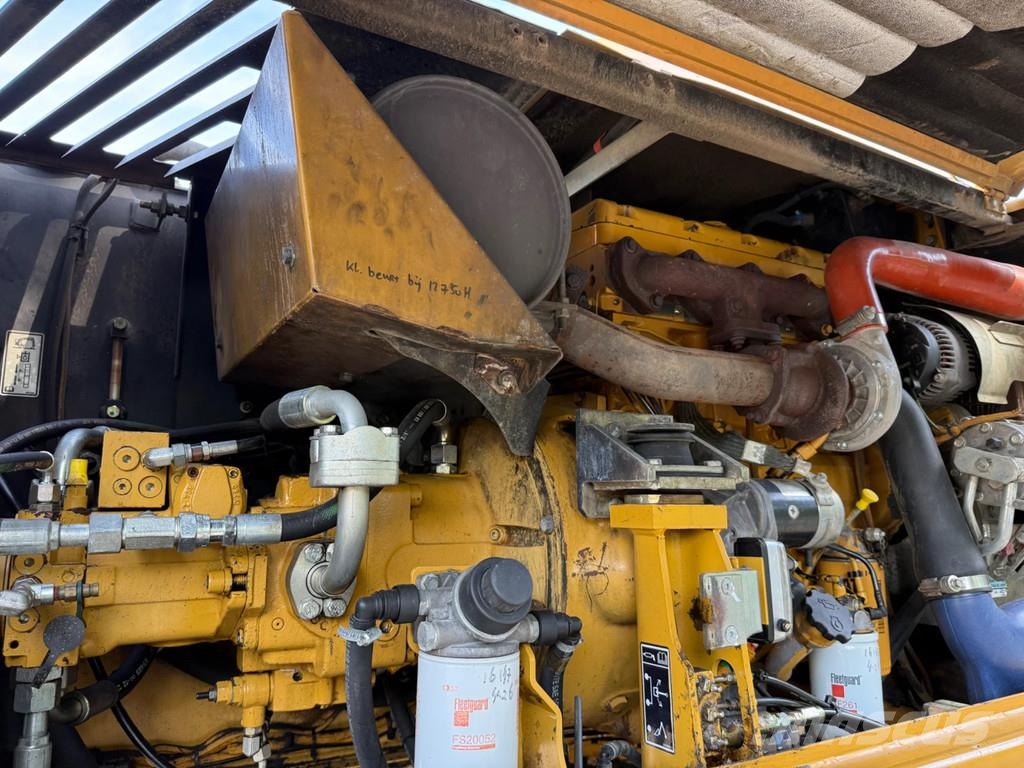 CAT M315D Minigraafmachines < 7t