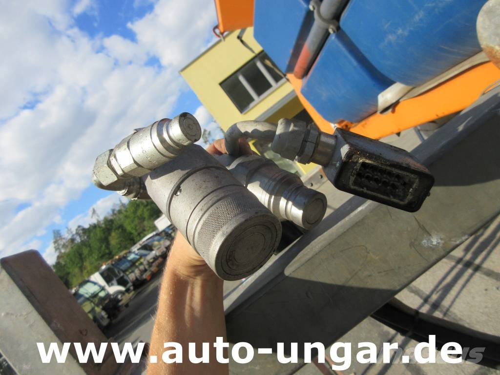 Schmidt Stratos S17 1.7m³ Salzstreuer + 880l Sole Unimog Zand- en zoutstrooimachines