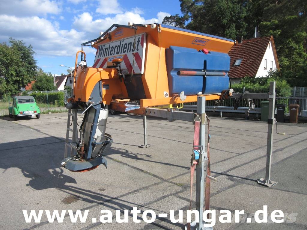 Schmidt Stratos S17 1.7m³ Salzstreuer + 880l Sole Unimog Zand- en zoutstrooimachines