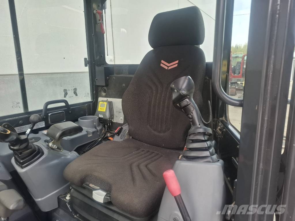 Yanmar VIO 33-6 ENGCON 3 x KAUHA Miniescavadeiras < 7t (Mini escavadeiras)